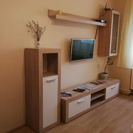 Agnes Vendeghaz Apartment Gyula